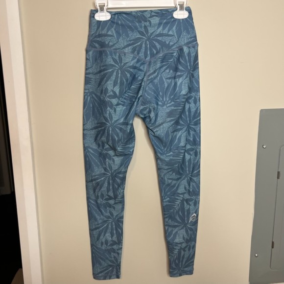 P'Tula Blue Palm Tree Leaves High Rise Leggings Size XS - Picture 5 of 9